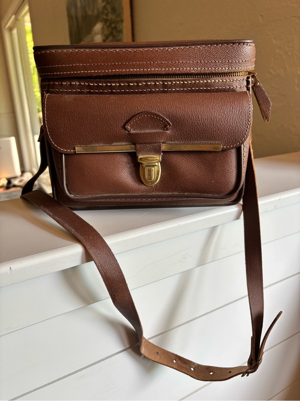 Vintage Kam-ra 864 Leather Cowhide Messenger Camera Bag Crossbody Classic